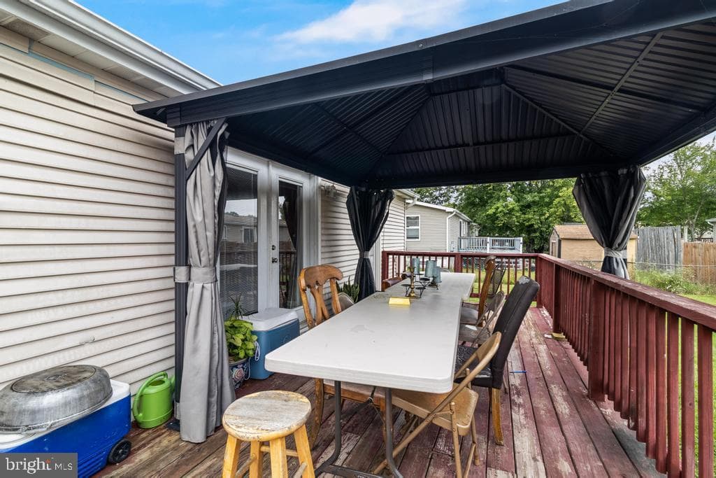 45880 S Springsteen Court photo 17
