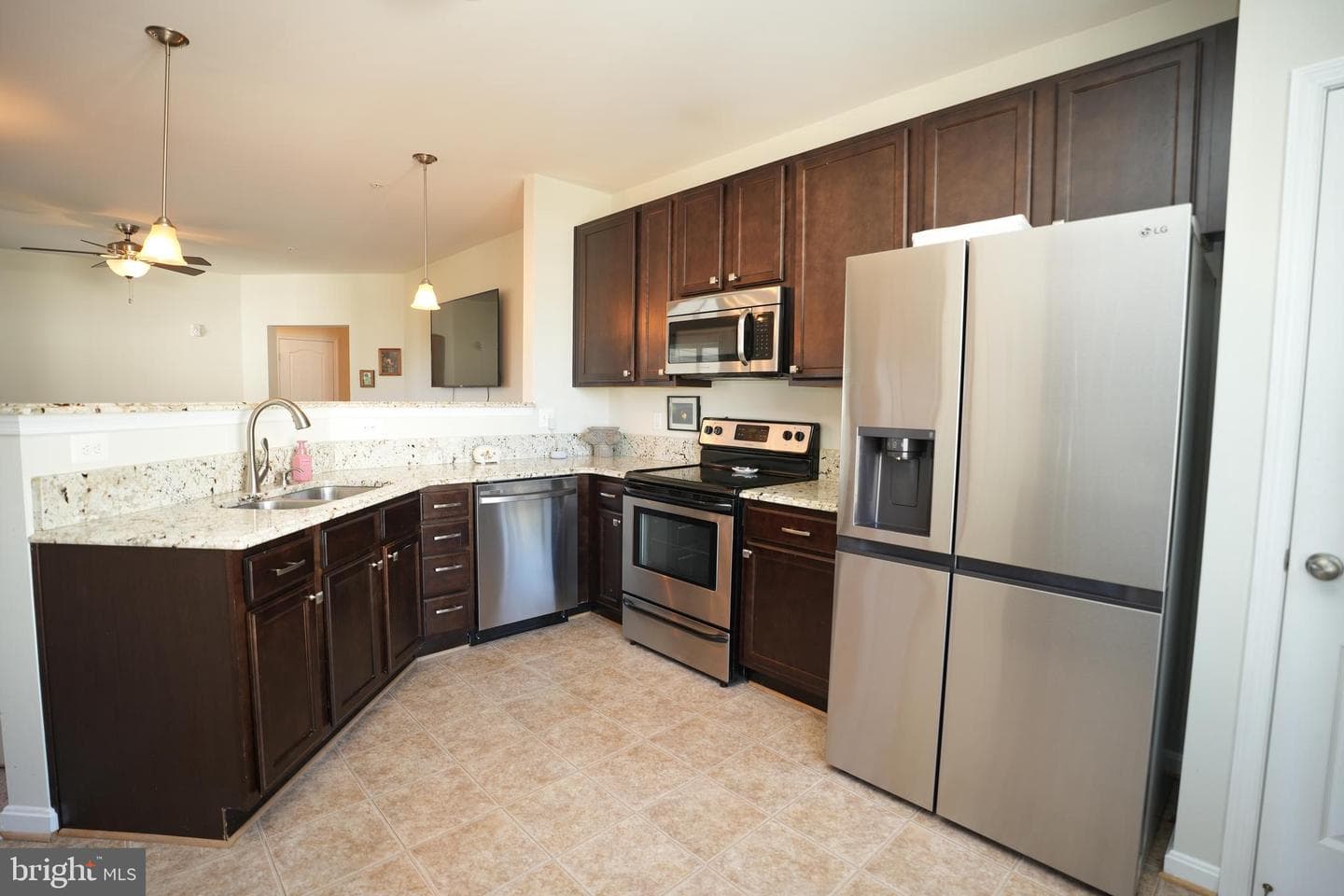 23510 F D R Boulevard #302 photo 11