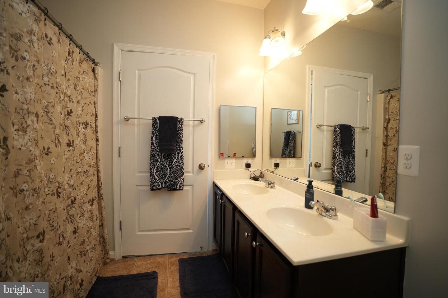 23510 F D R Boulevard #302 photo 16
