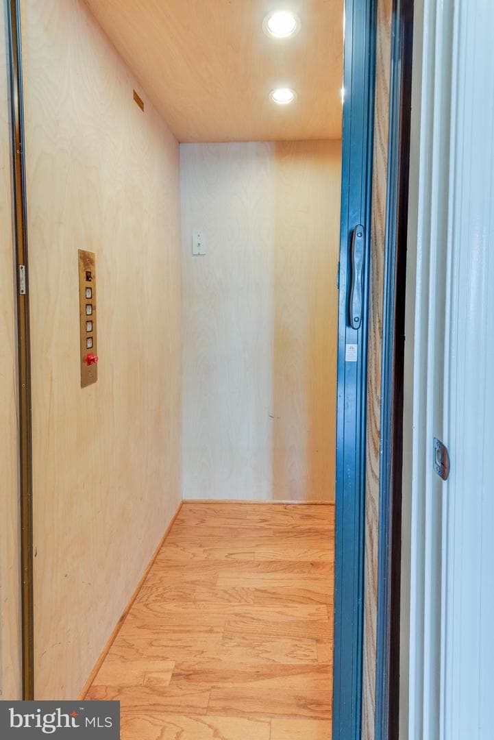 22539 Landing Way photo 12