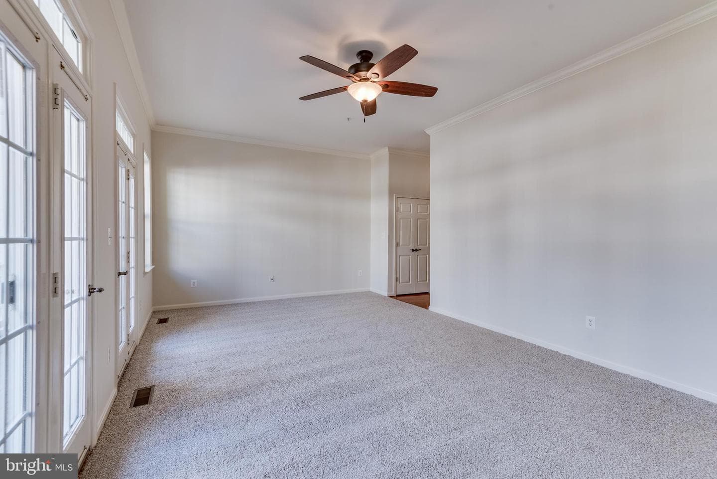 22539 Landing Way photo 17