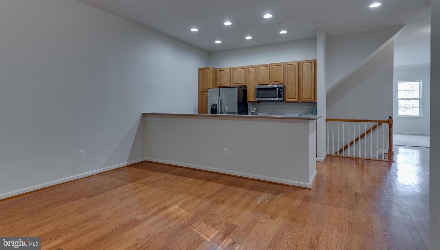 22539 Landing Way photo 7