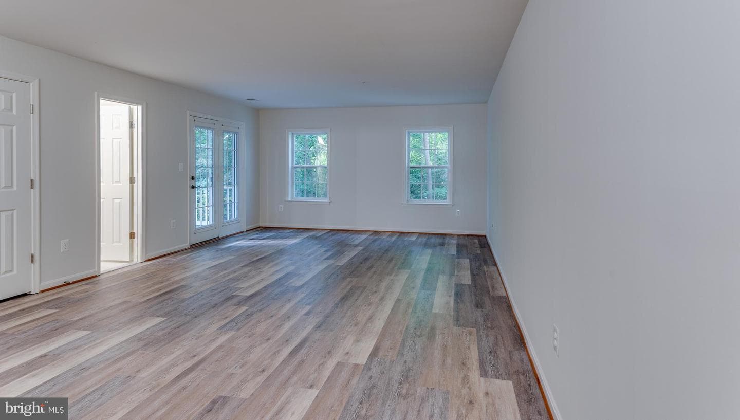 22539 Landing Way photo 8