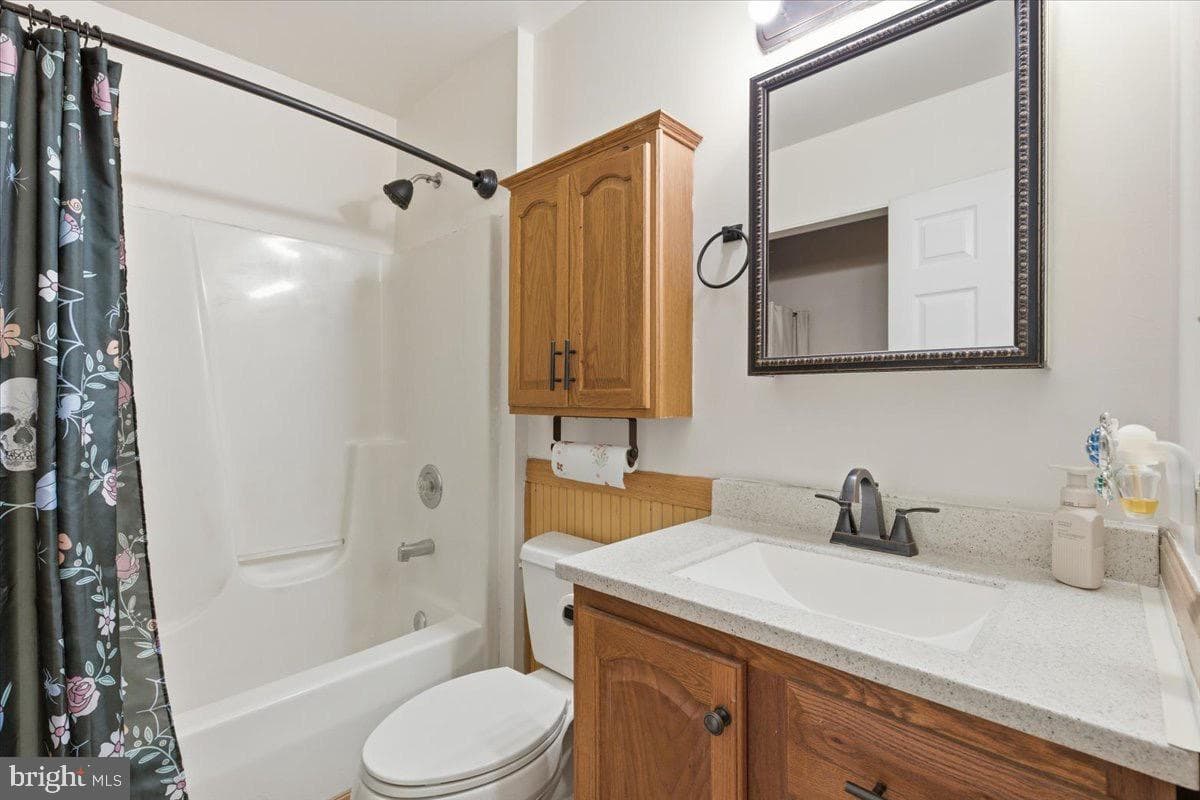 41886 Stephen Young Court photo 10