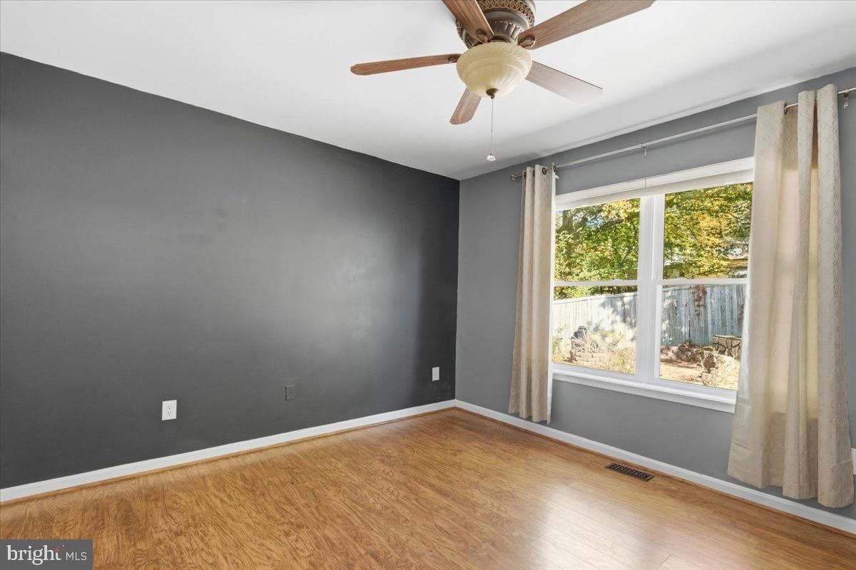 41886 Stephen Young Court photo 13