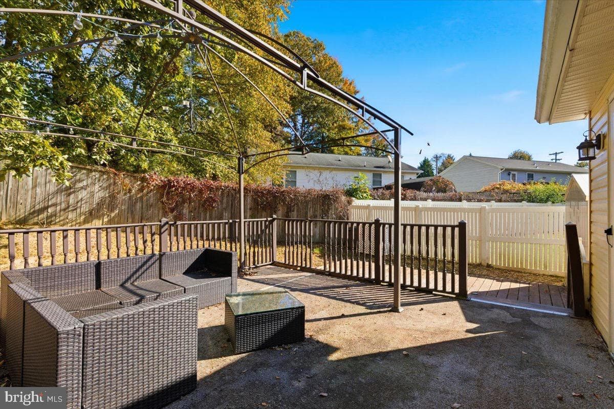 41886 Stephen Young Court photo 18