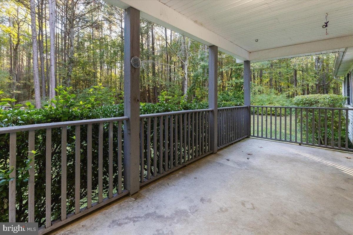 44504 Watson Lane photo 5