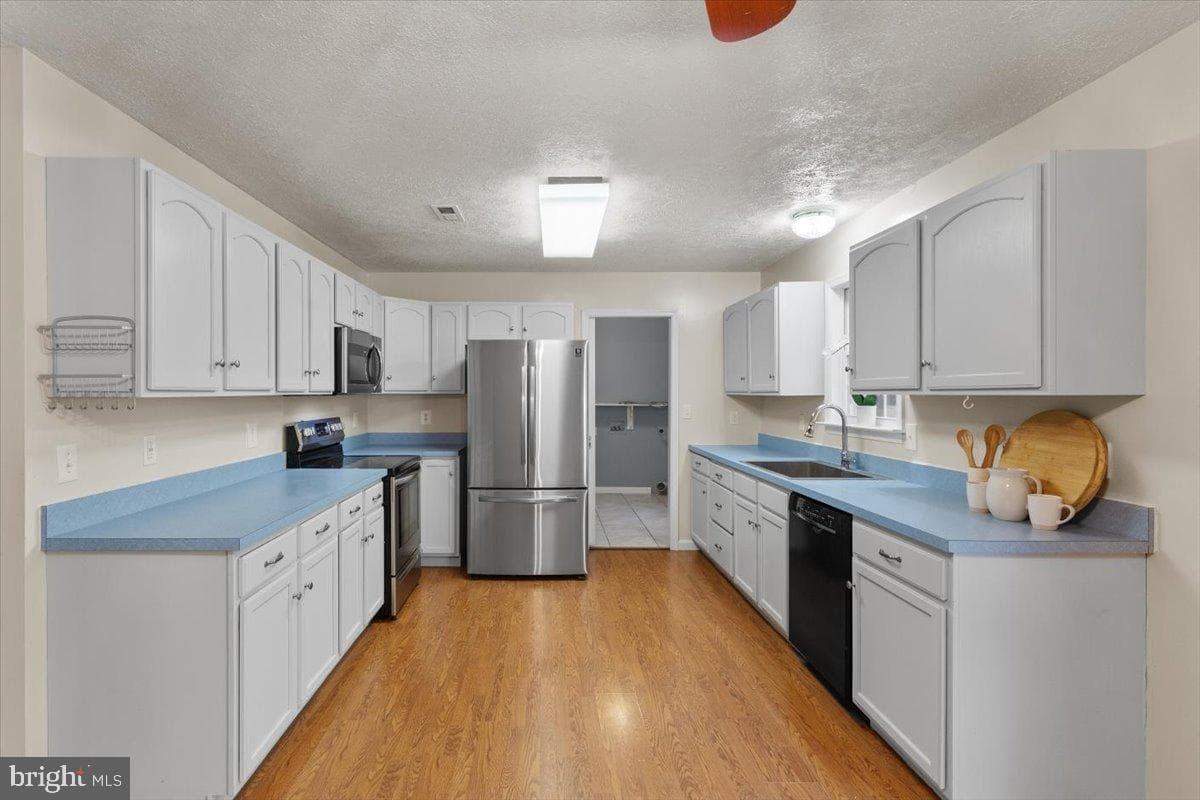 44504 Watson Lane photo 9