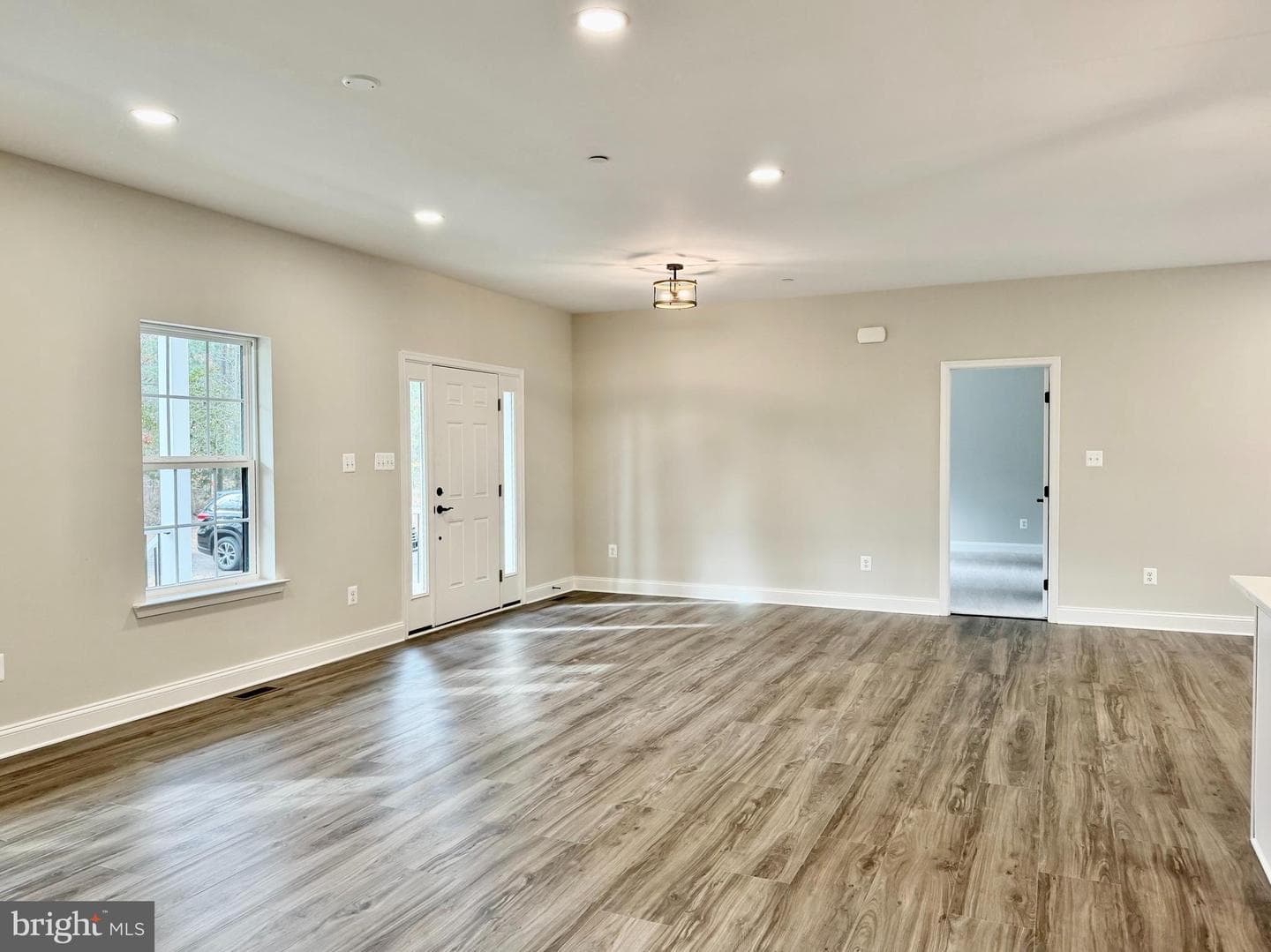 44968 Hewitt Road photo 2