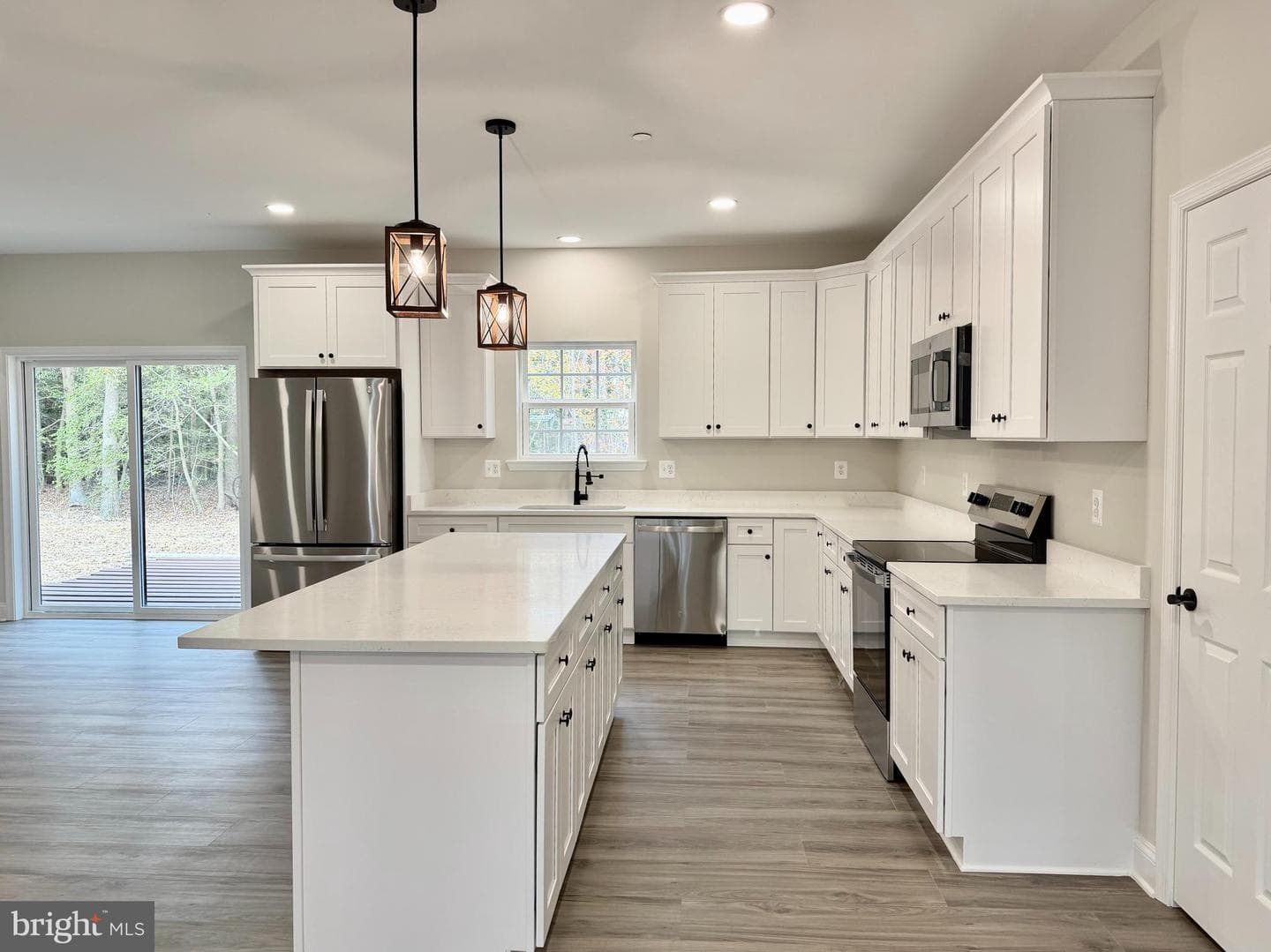 44968 Hewitt Road photo 4