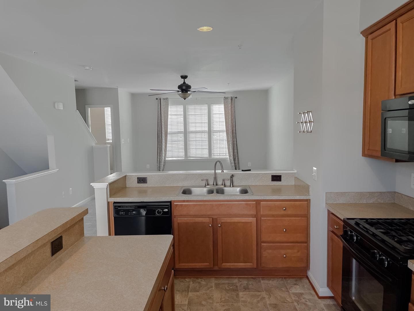 44284 Beaver Creek Drive photo 17