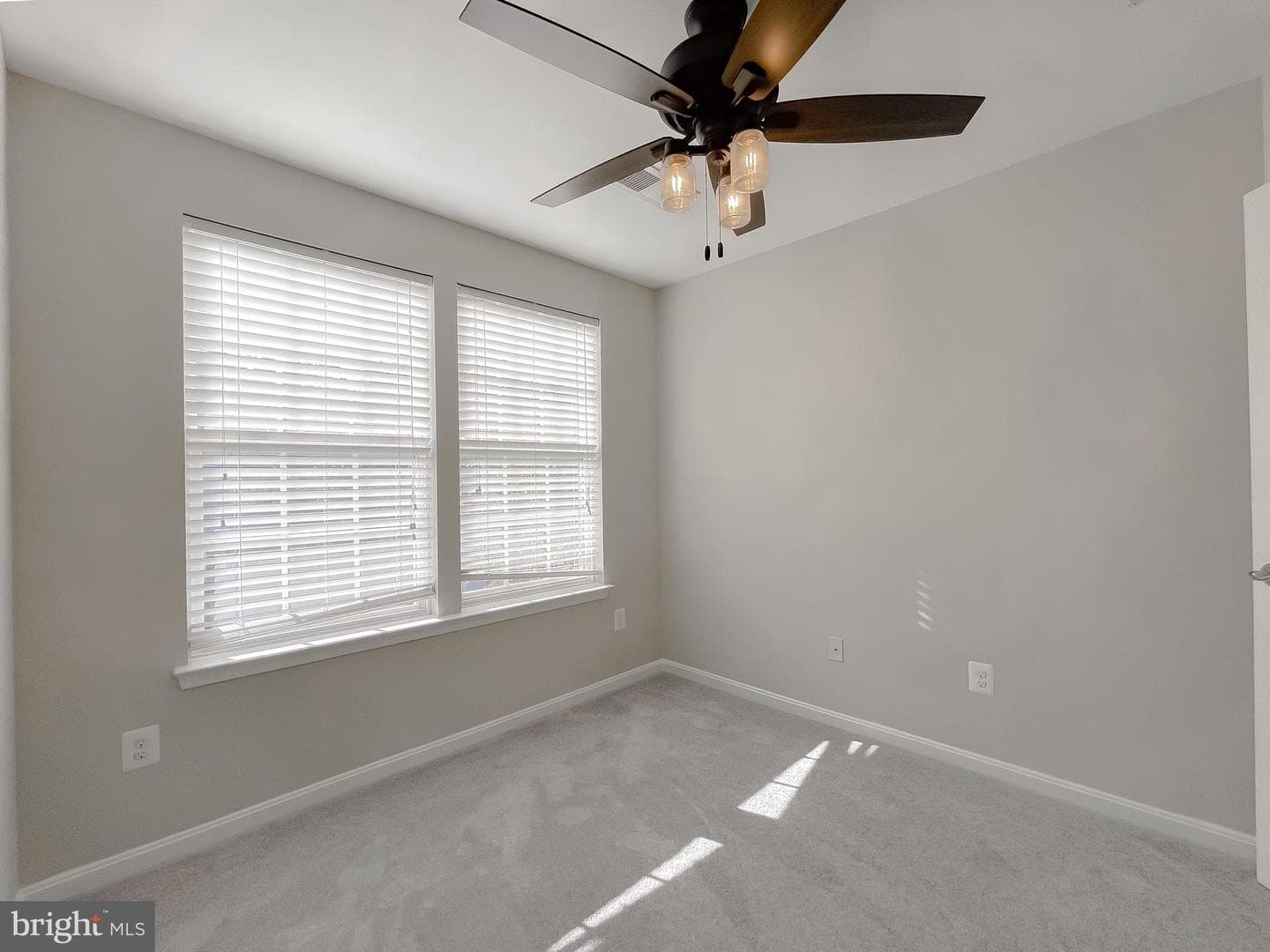 44284 Beaver Creek Drive photo 35