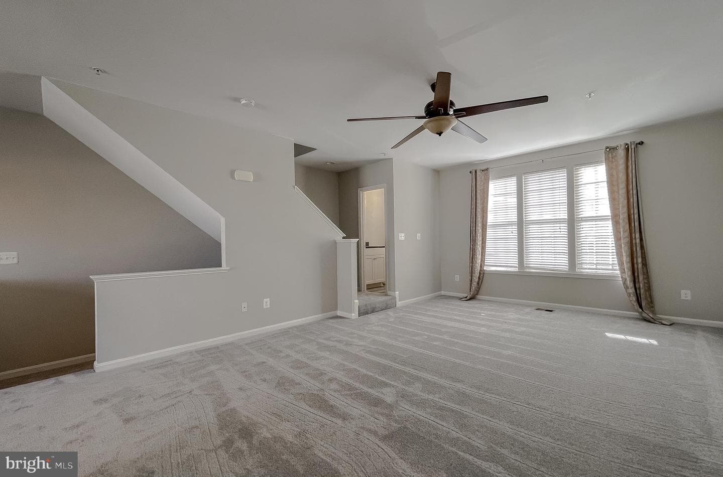 44284 Beaver Creek Drive photo 5