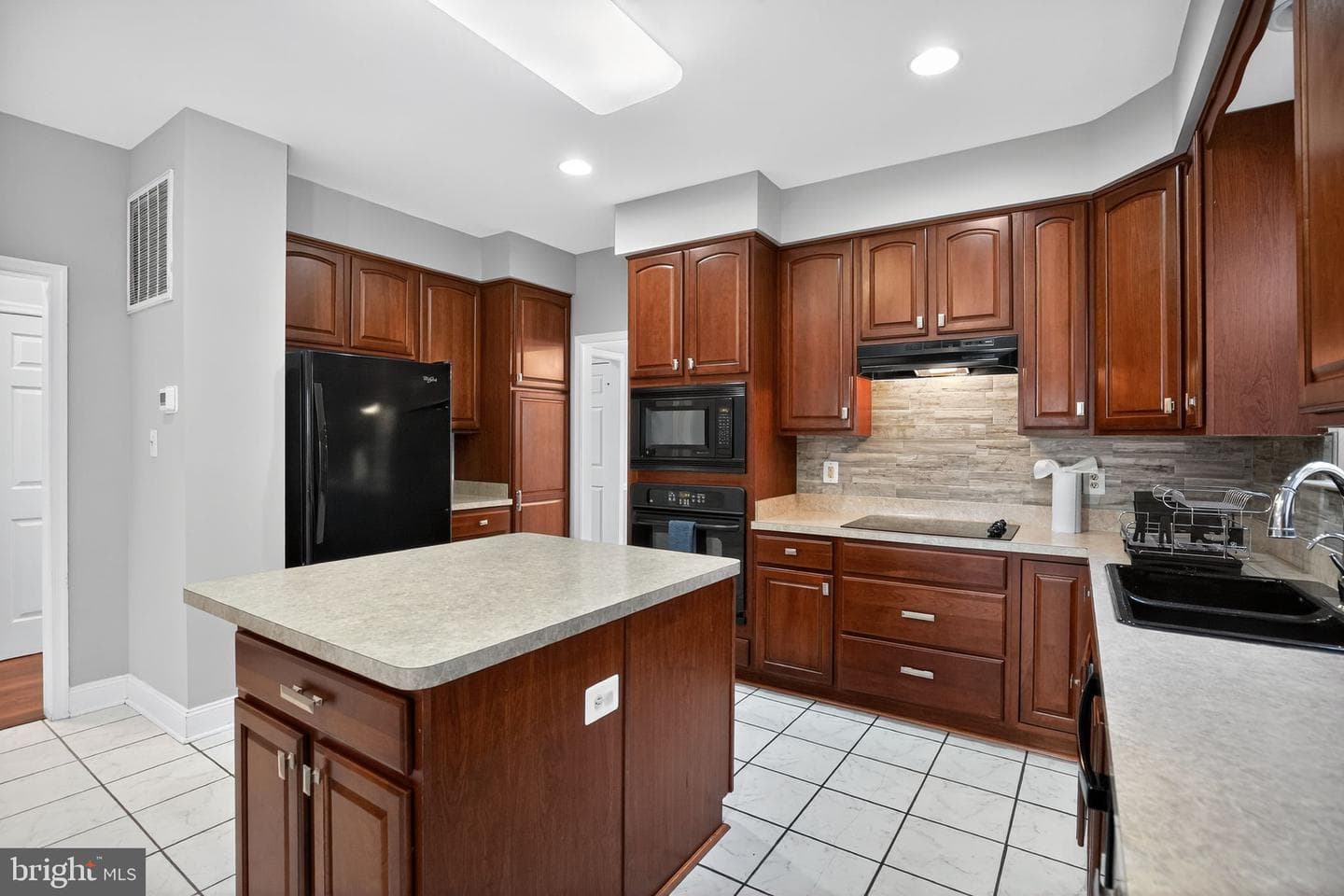 20747 Tenby Drive photo 13