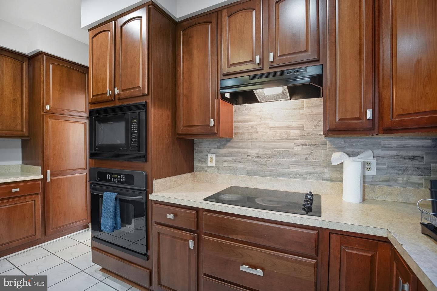 20747 Tenby Drive photo 17