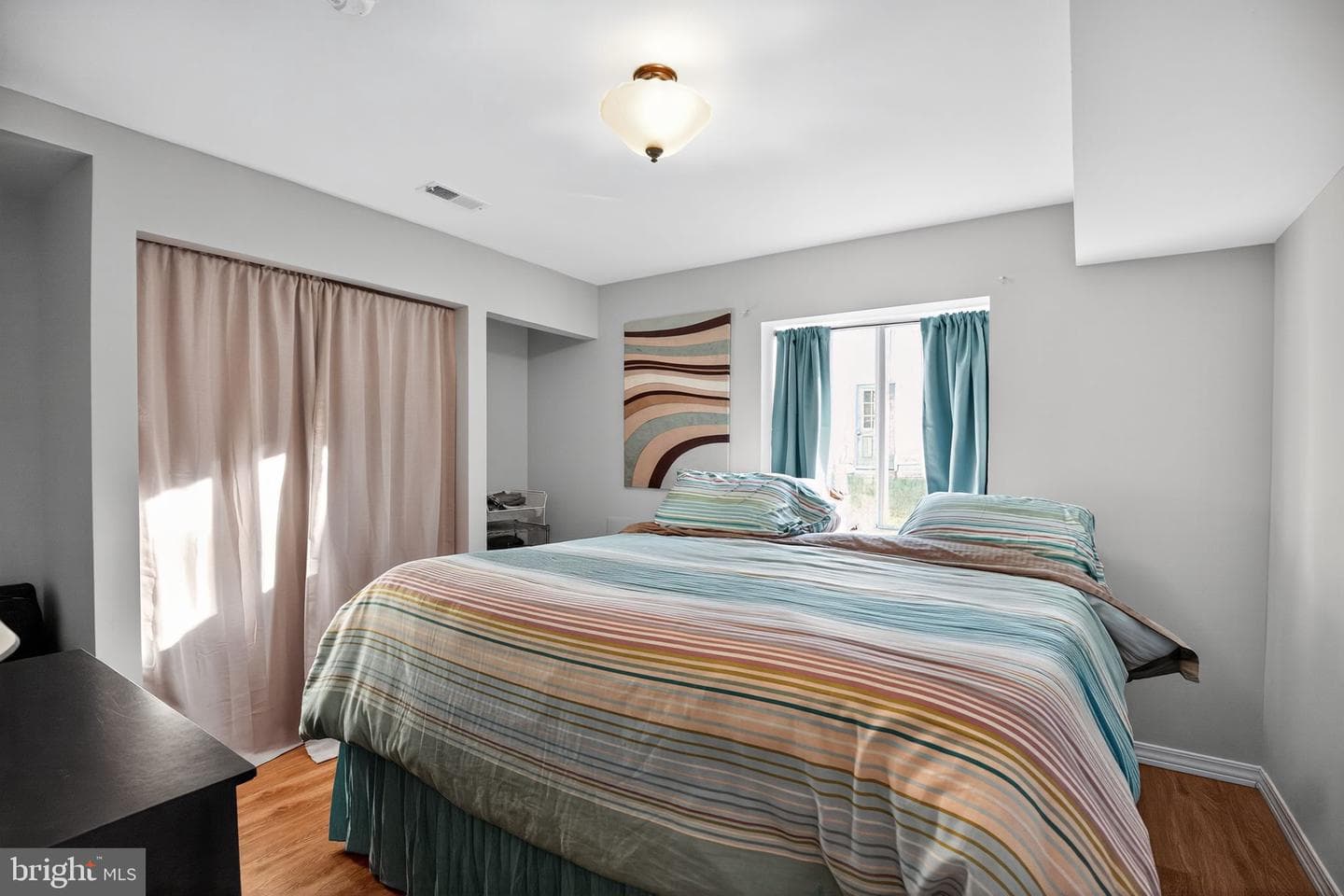 20747 Tenby Drive photo 32