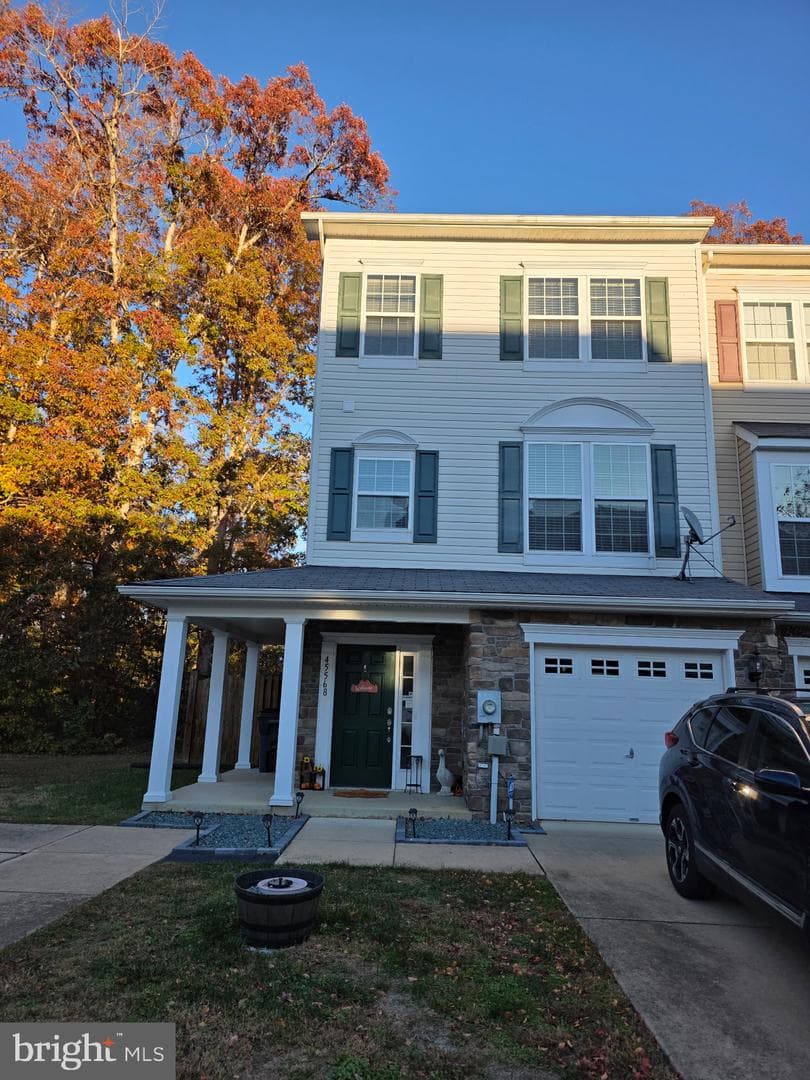 45568 Catalina Lane photo 1