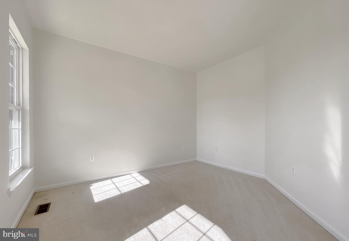 20907 Governors Mill Court photo 16