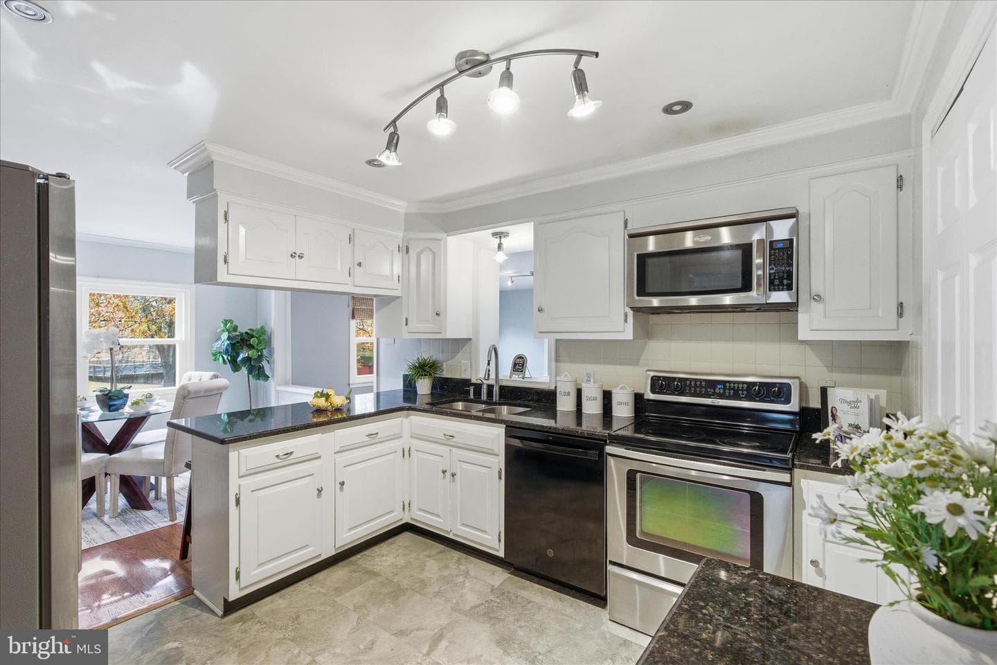 27420 Birch Manor Circle photo 8