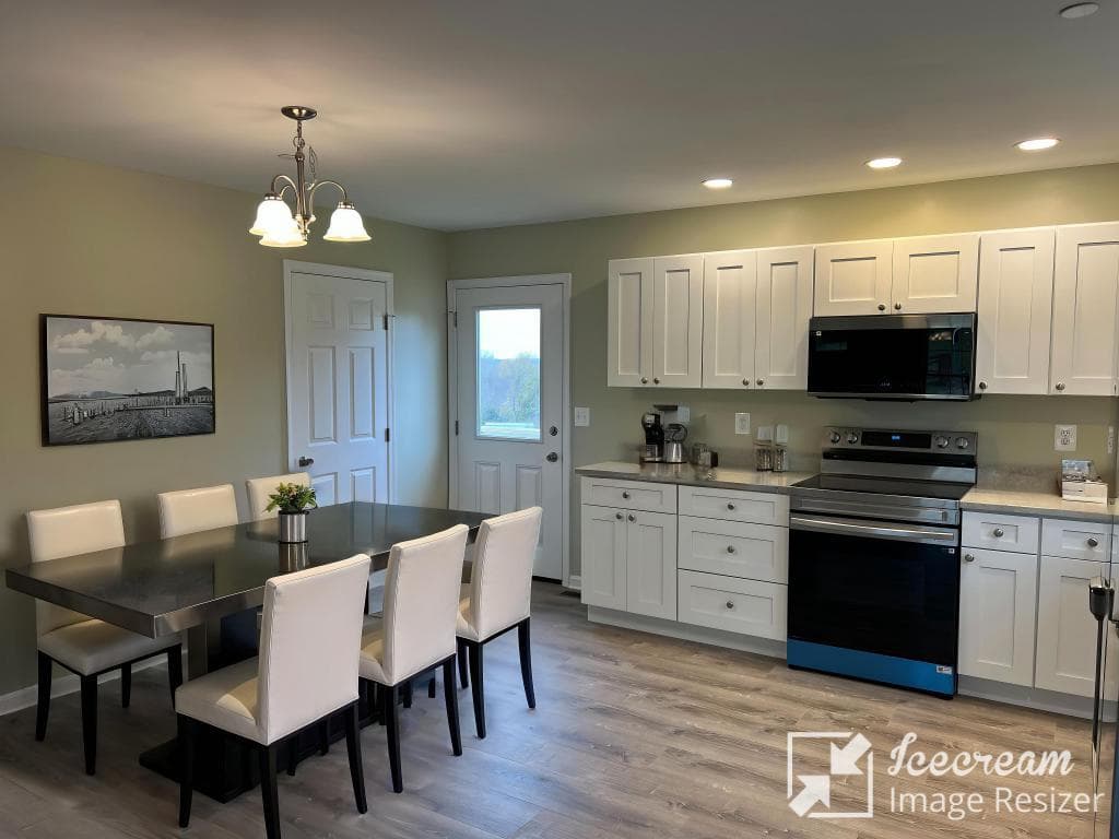 23173 Hilltop Drive photo 2