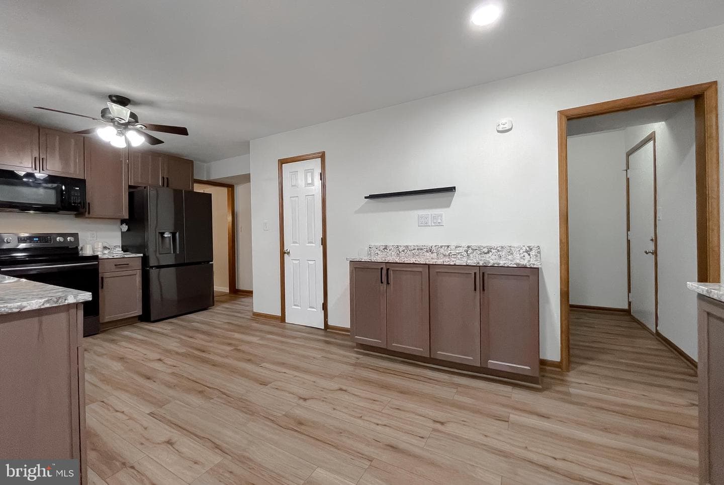 23041 Ash Court photo 14