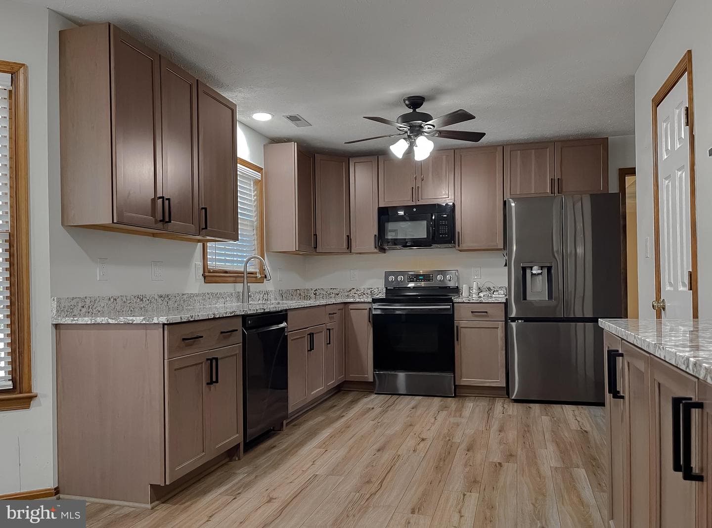 23041 Ash Court photo 19