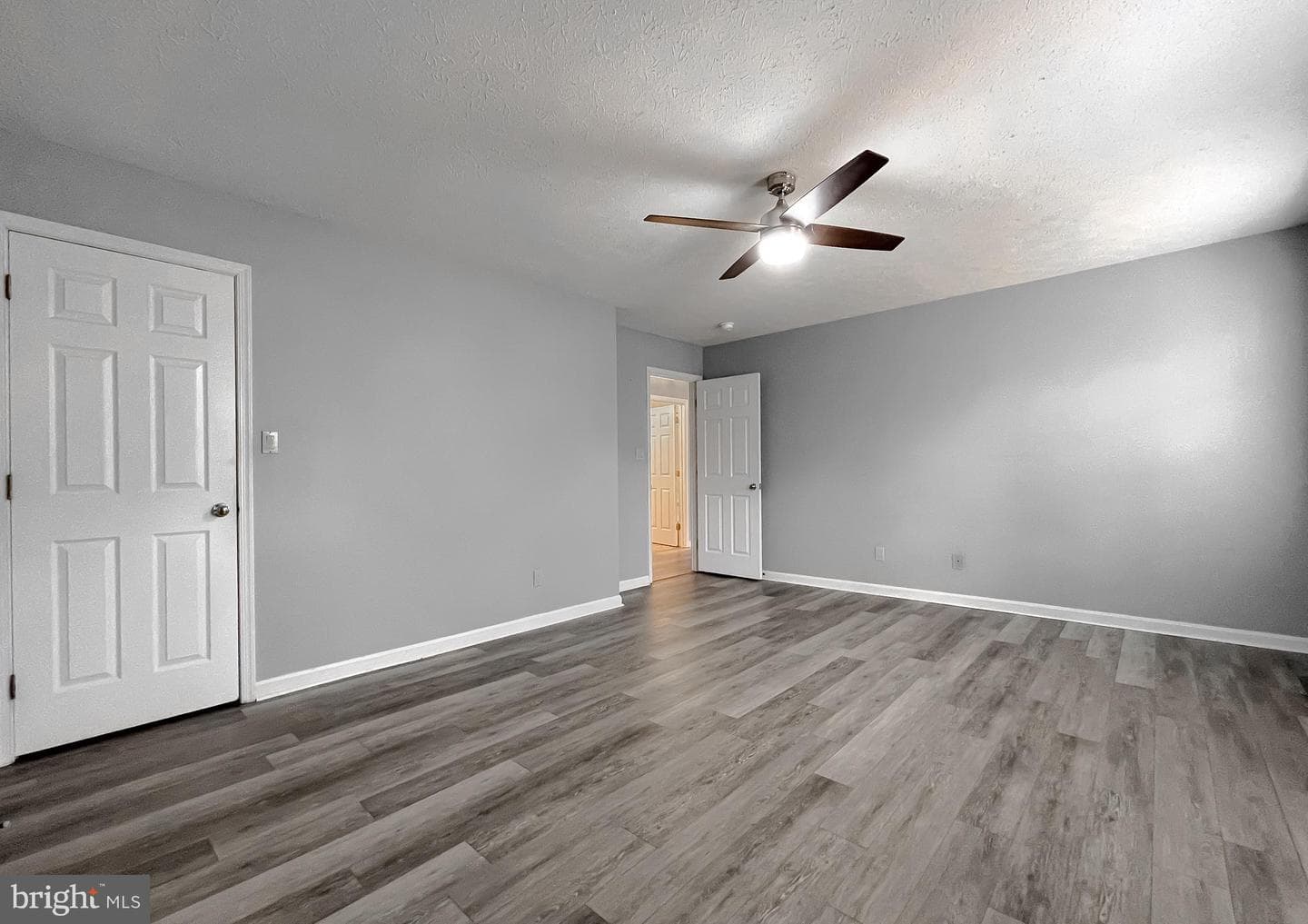 23041 Ash Court photo 40
