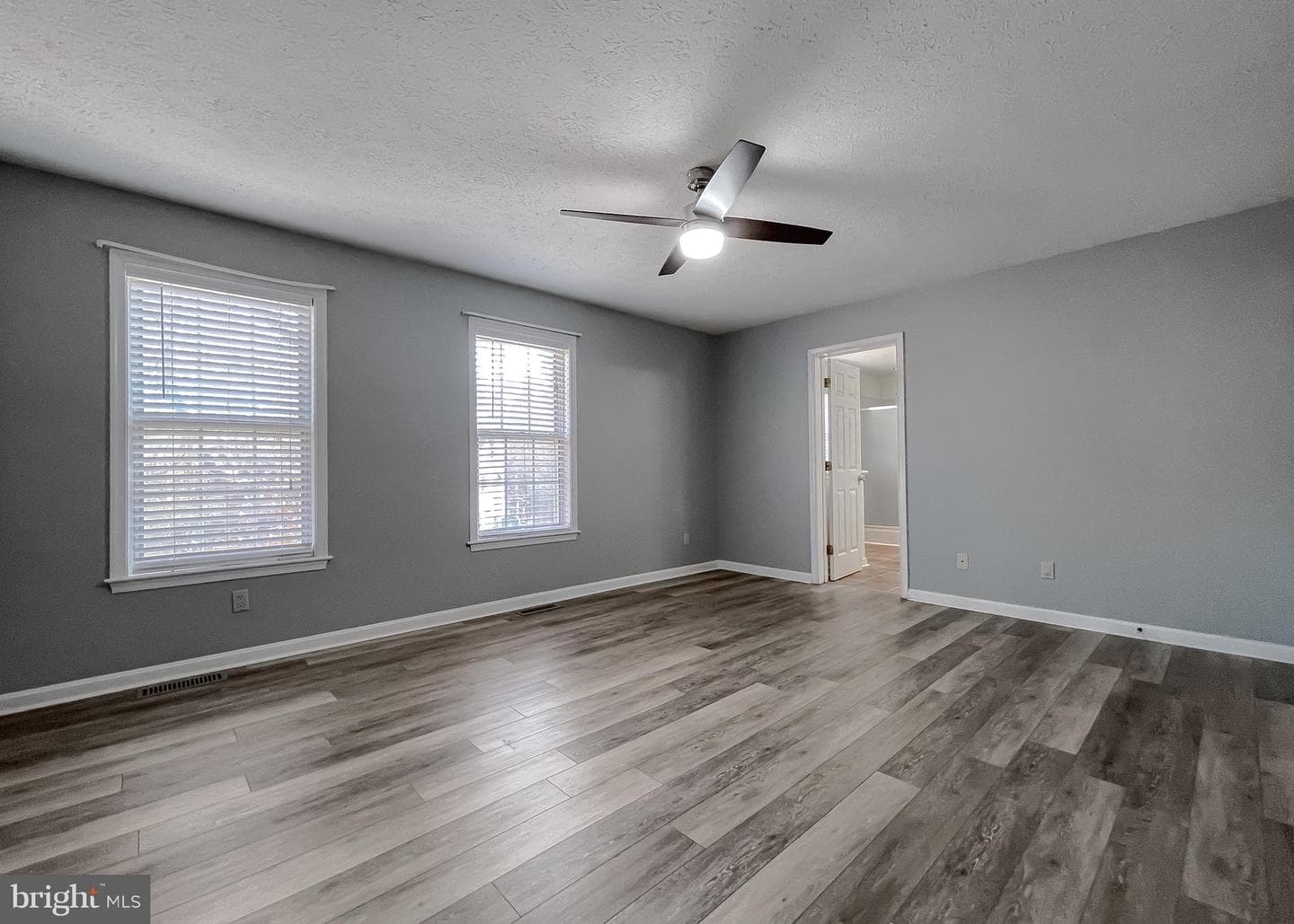 23041 Ash Court photo 43