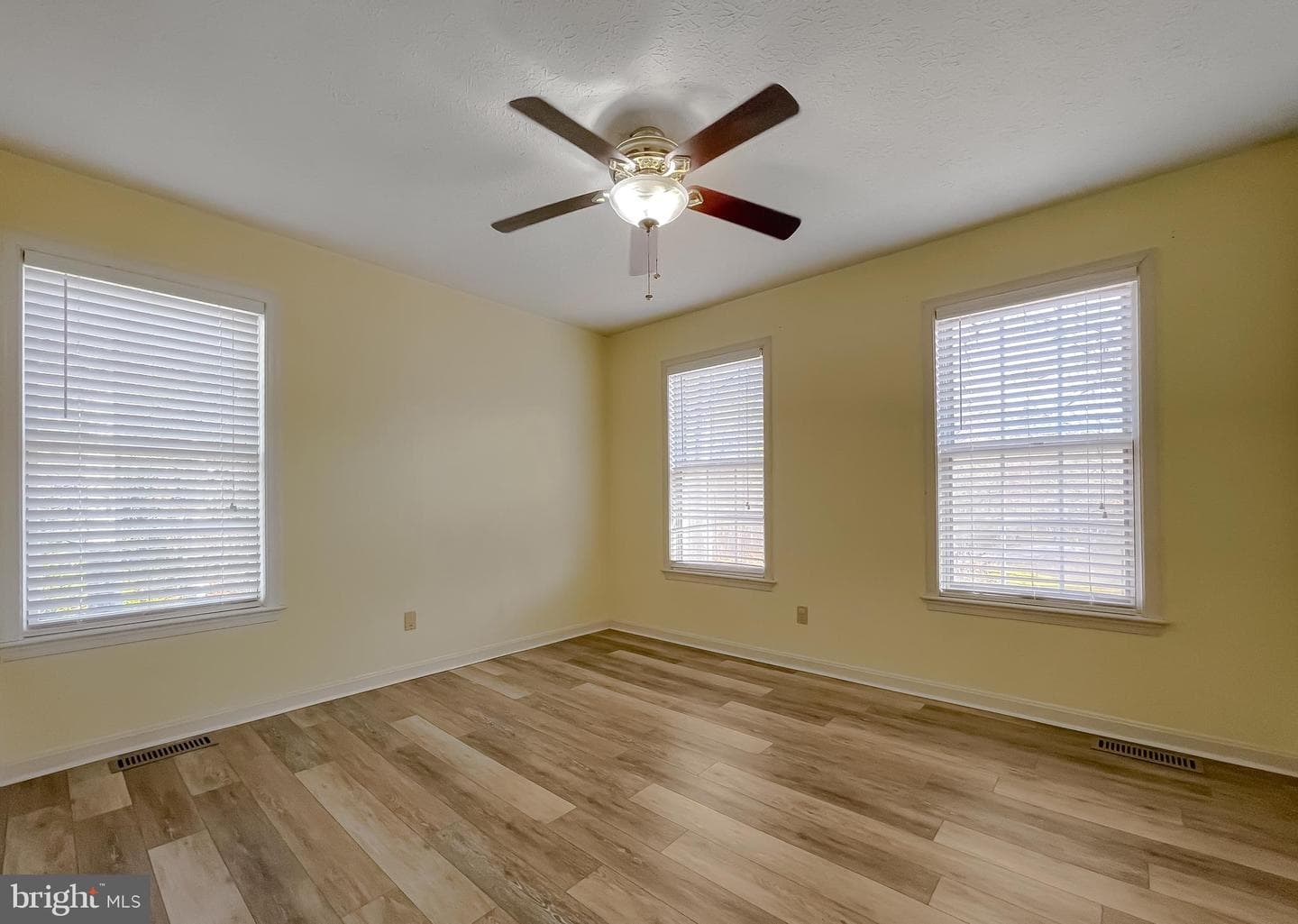 23041 Ash Court photo 47