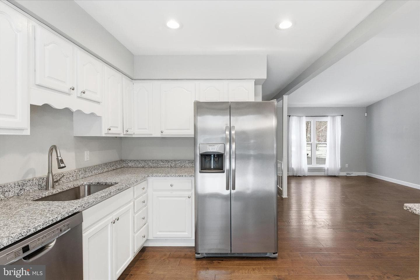 22380 Gough Terrace photo 14