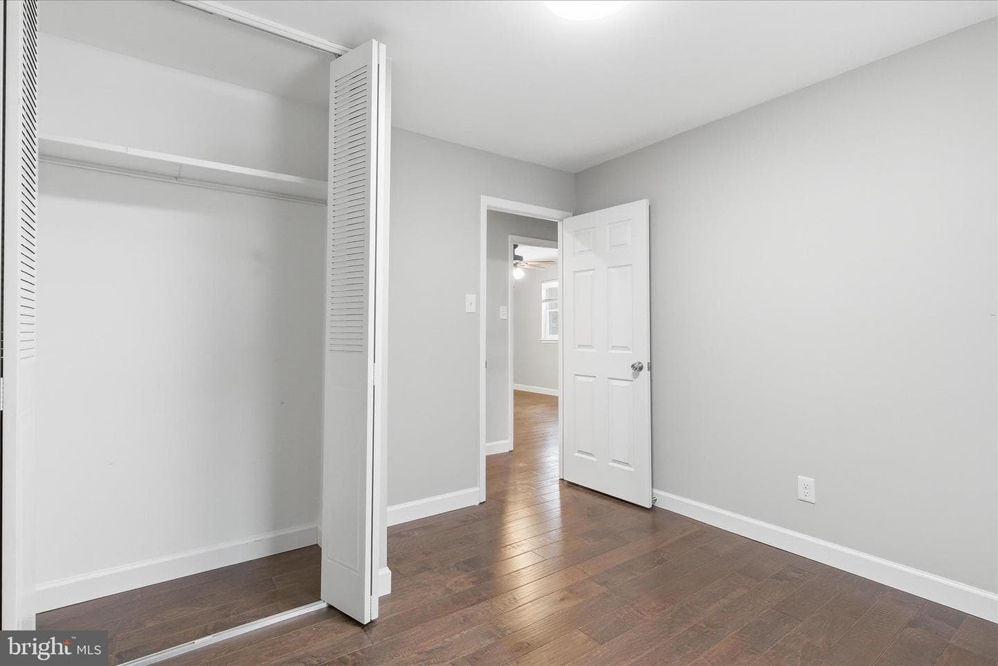 22380 Gough Terrace photo 18