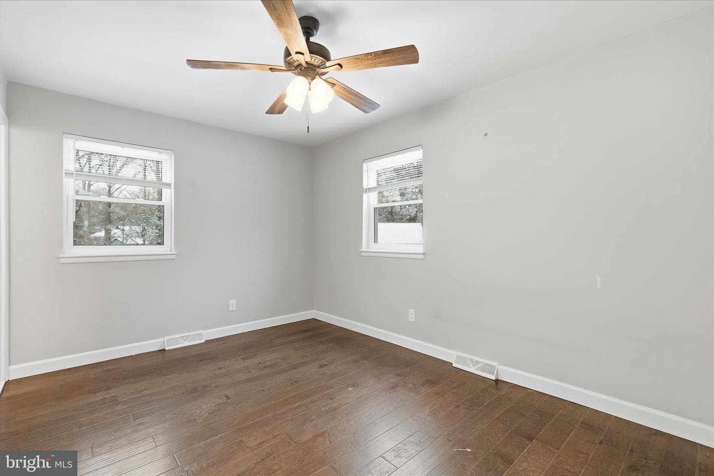 22380 Gough Terrace photo 21