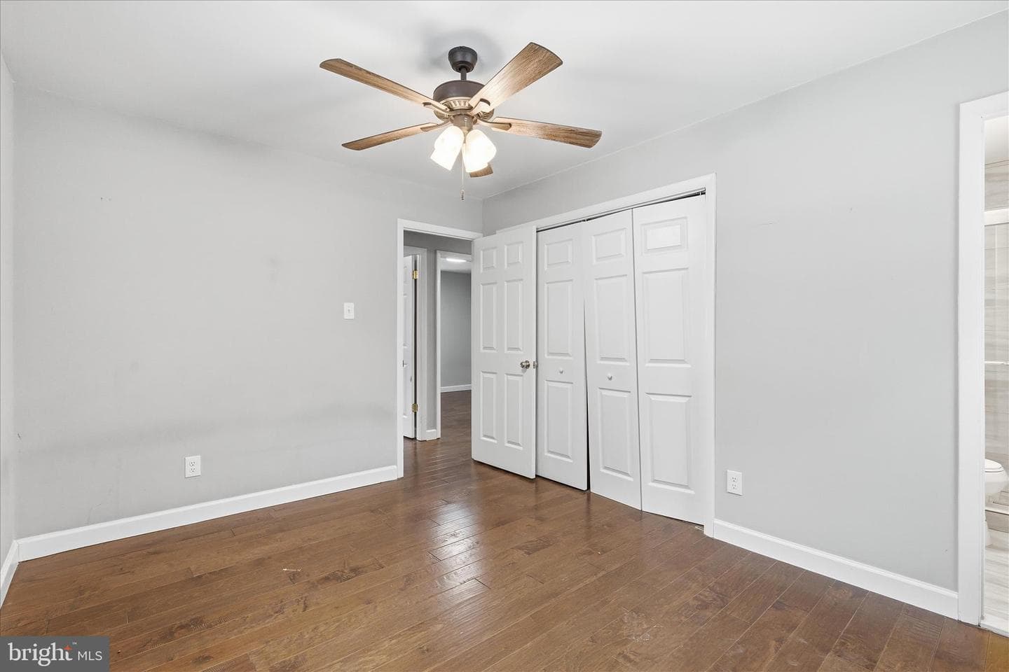 22380 Gough Terrace photo 22
