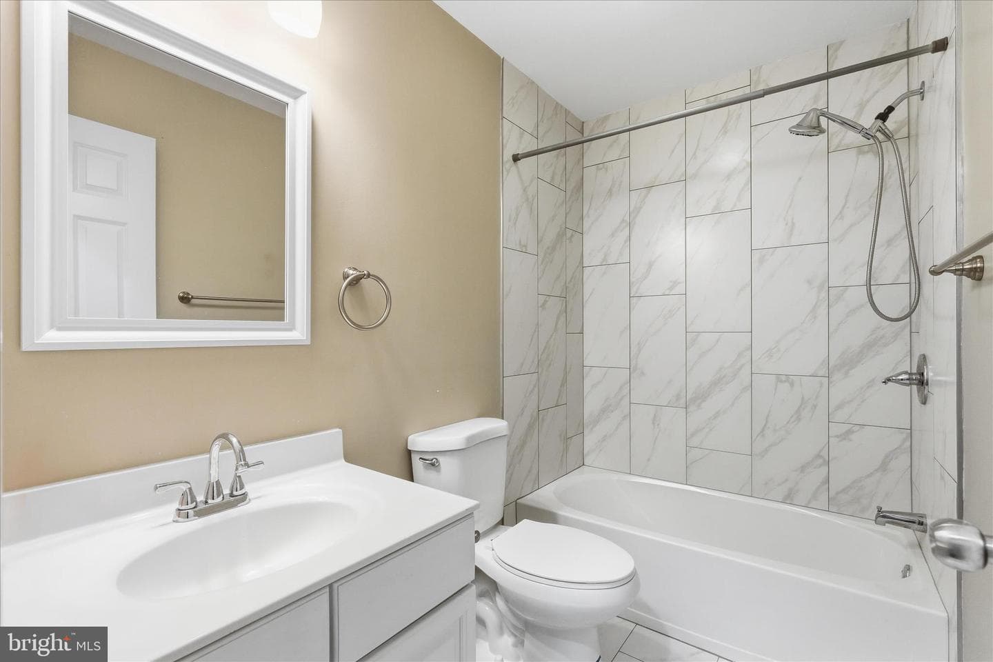 22380 Gough Terrace photo 27