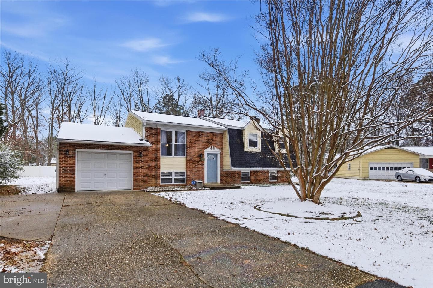 22380 Gough Terrace photo 3