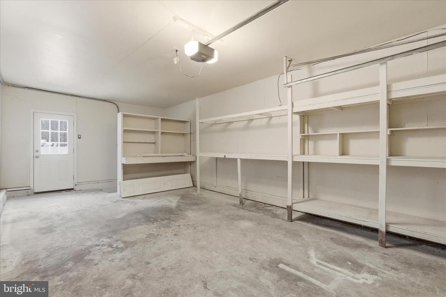 22380 Gough Terrace photo 39