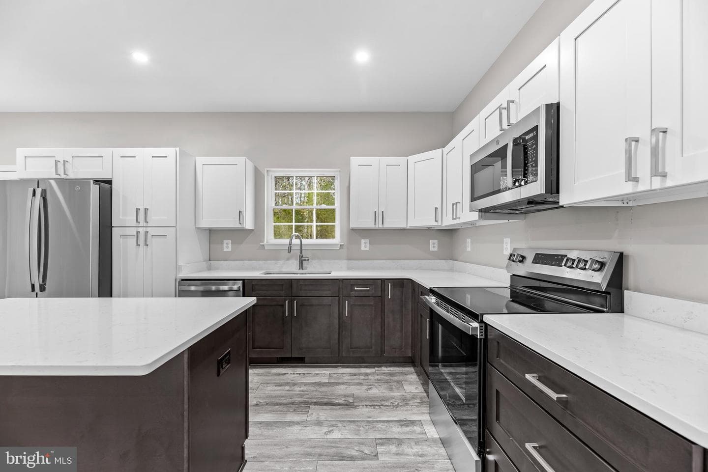 20250 Hawks Way photo 10