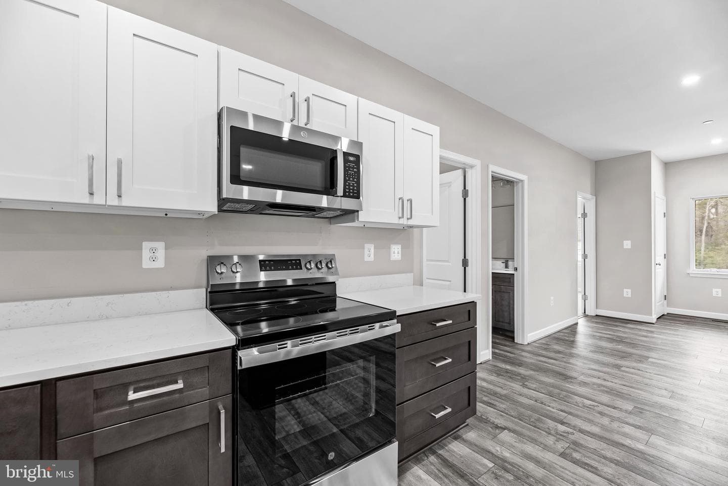 20250 Hawks Way photo 13