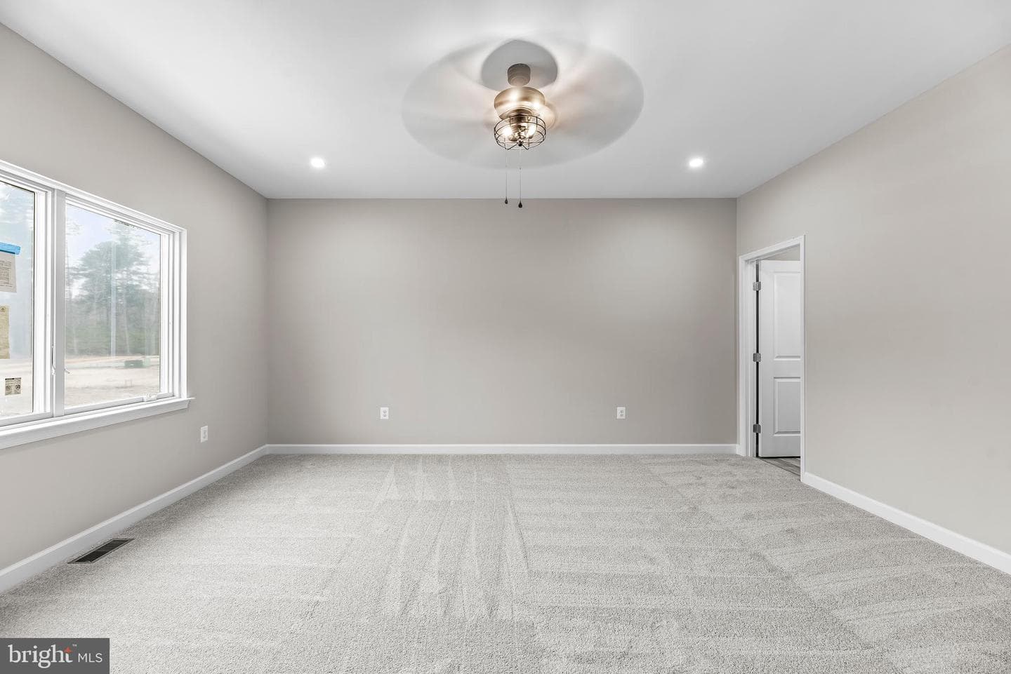 20250 Hawks Way photo 17