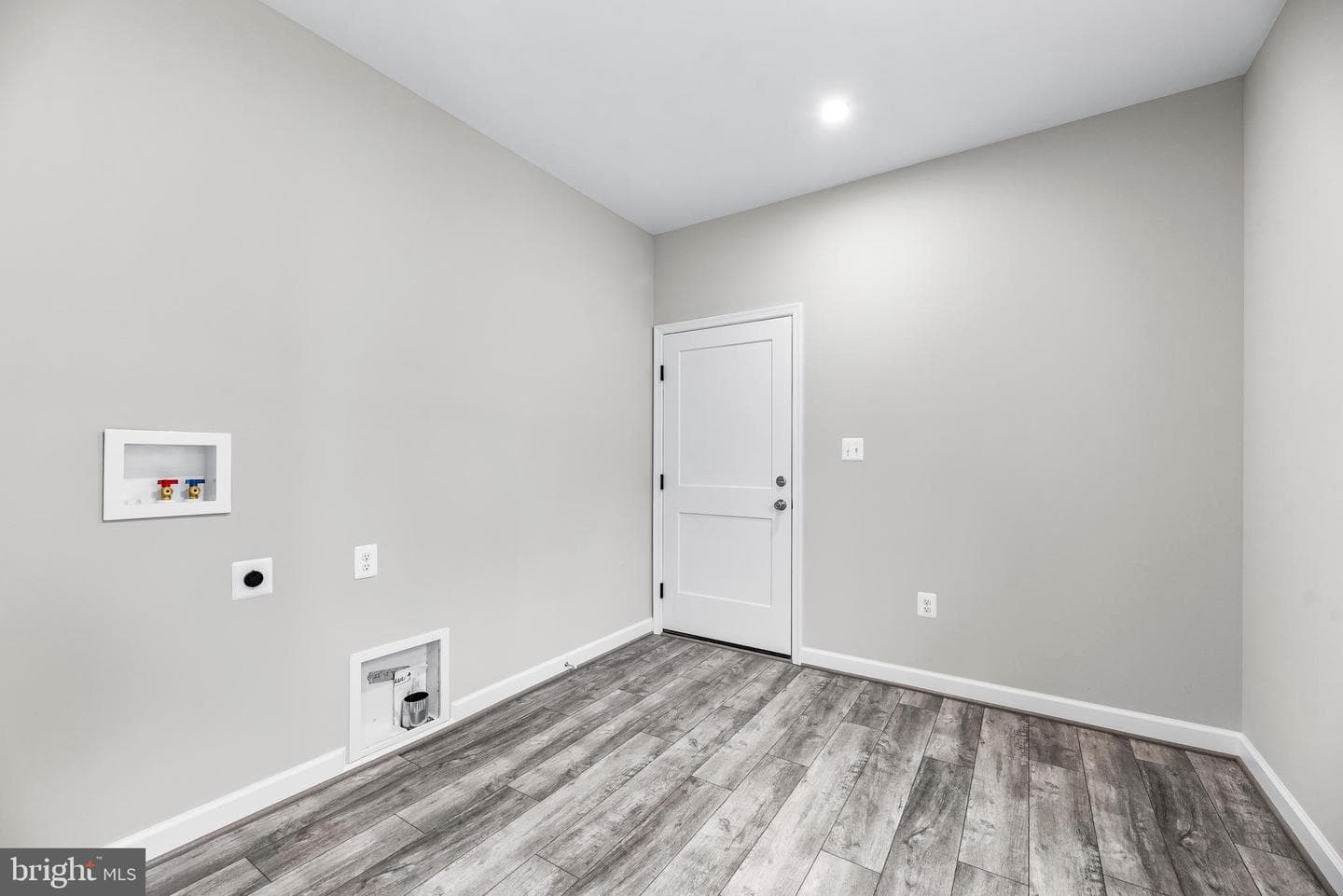 20250 Hawks Way photo 27