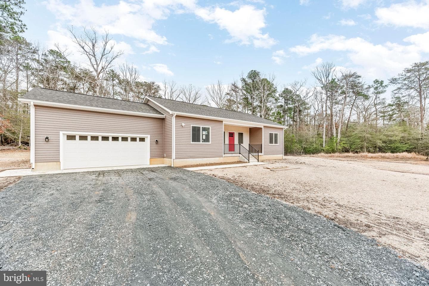 20250 Hawks Way photo 3