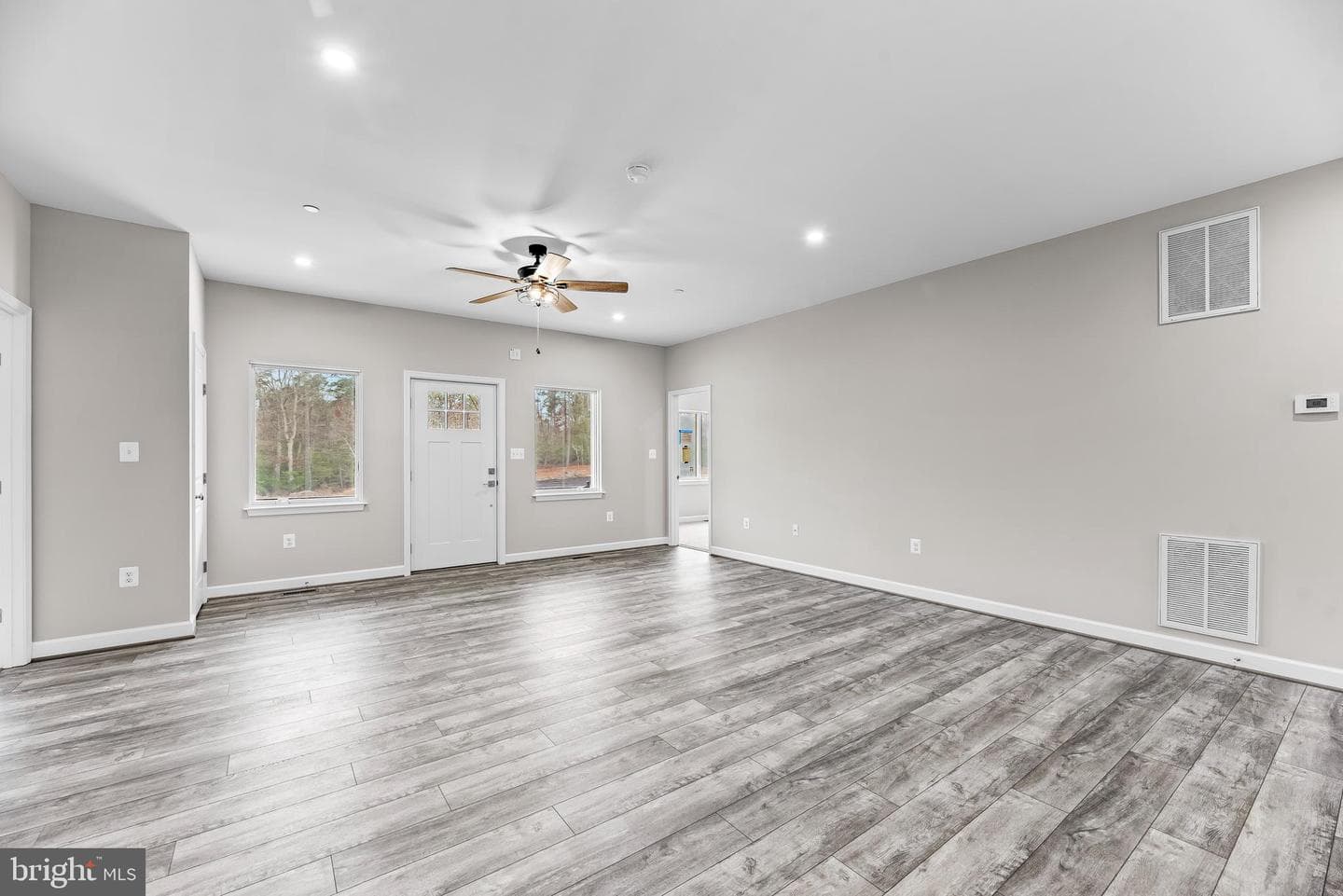 20250 Hawks Way photo 6