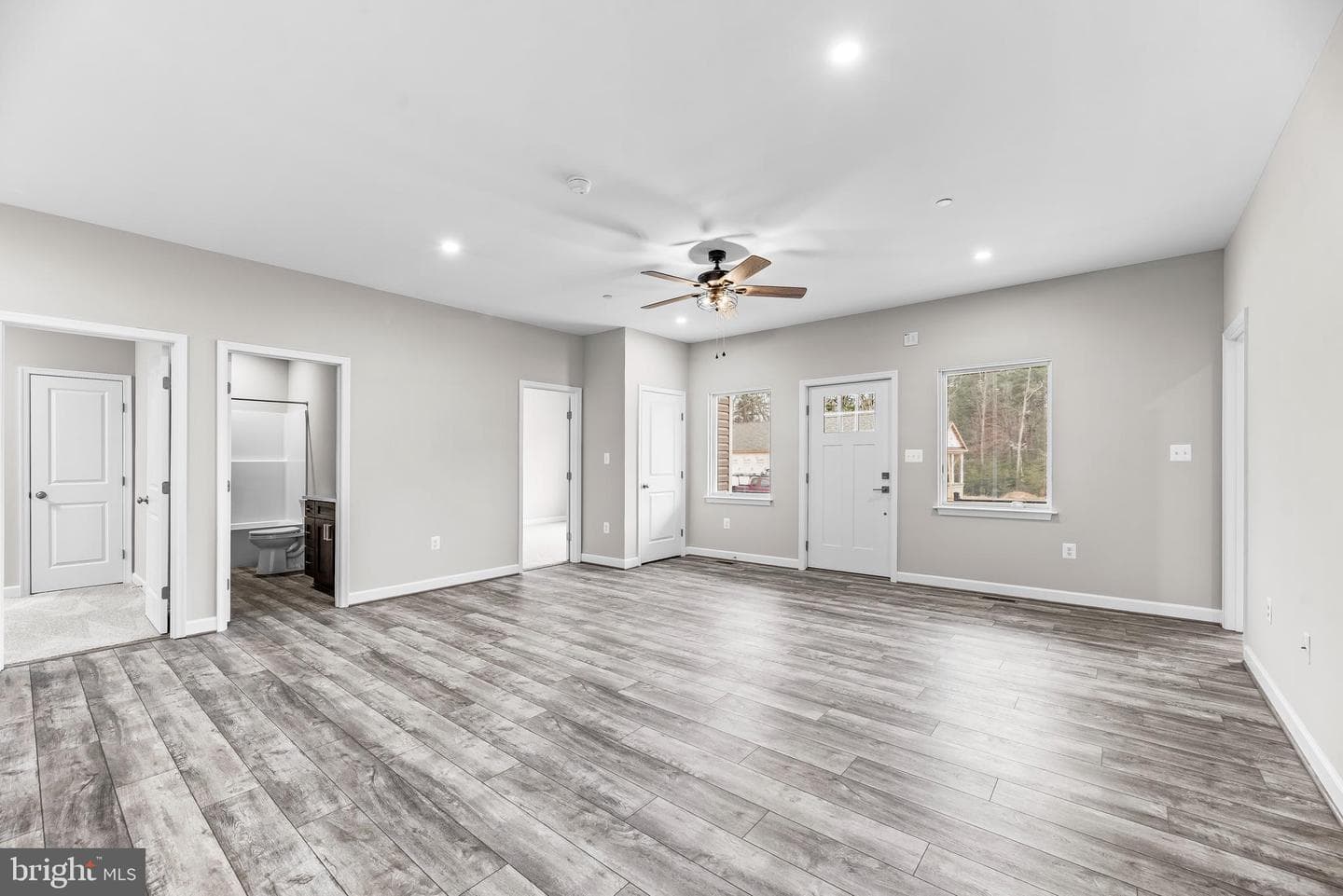 20250 Hawks Way photo 7