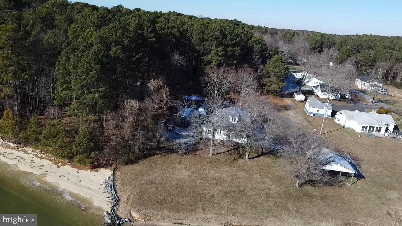20815 Abell Road photo 2