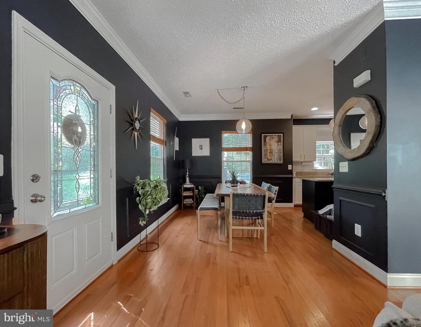 19137 Lake Drive photo 14