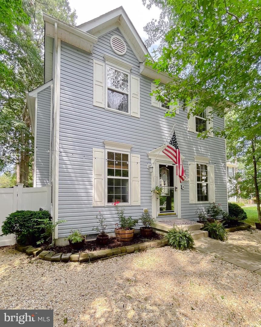 19137 Lake Drive photo 3