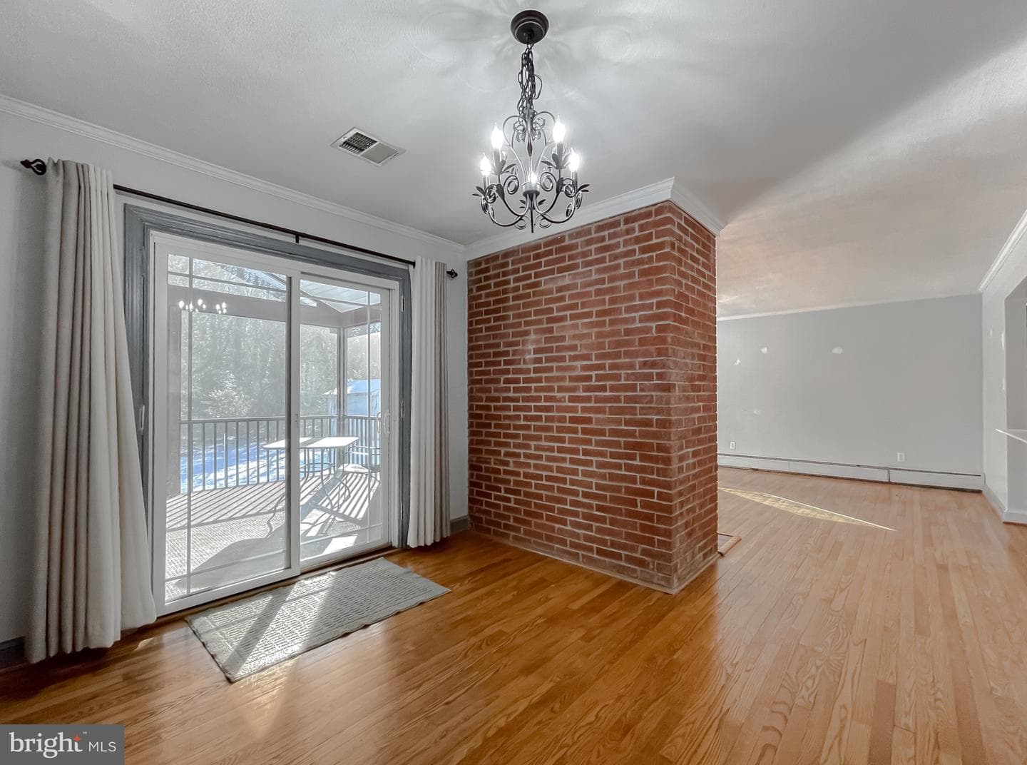 23370 Town Creek Drive photo 11