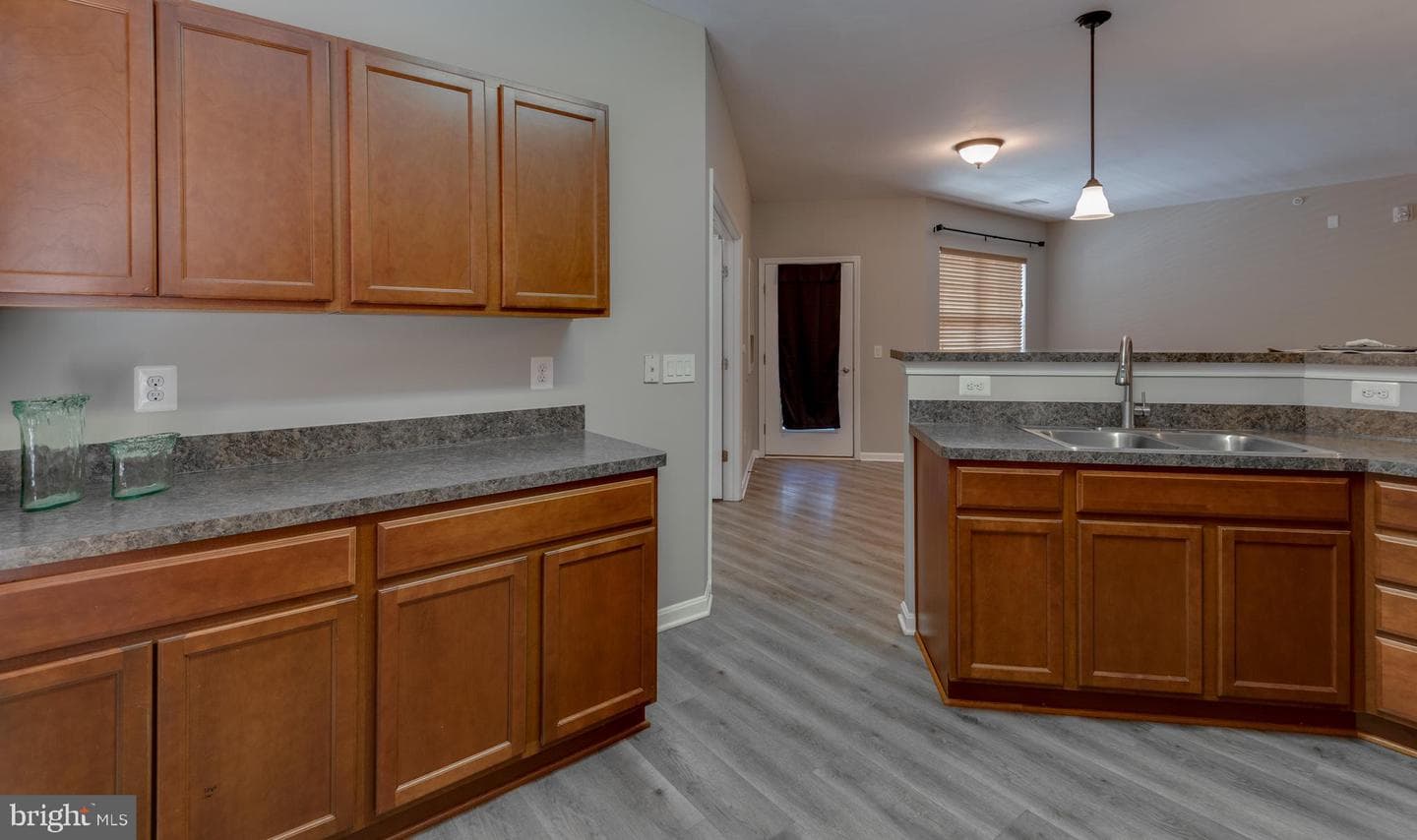 23560 F D R Boulevard #402 photo 17