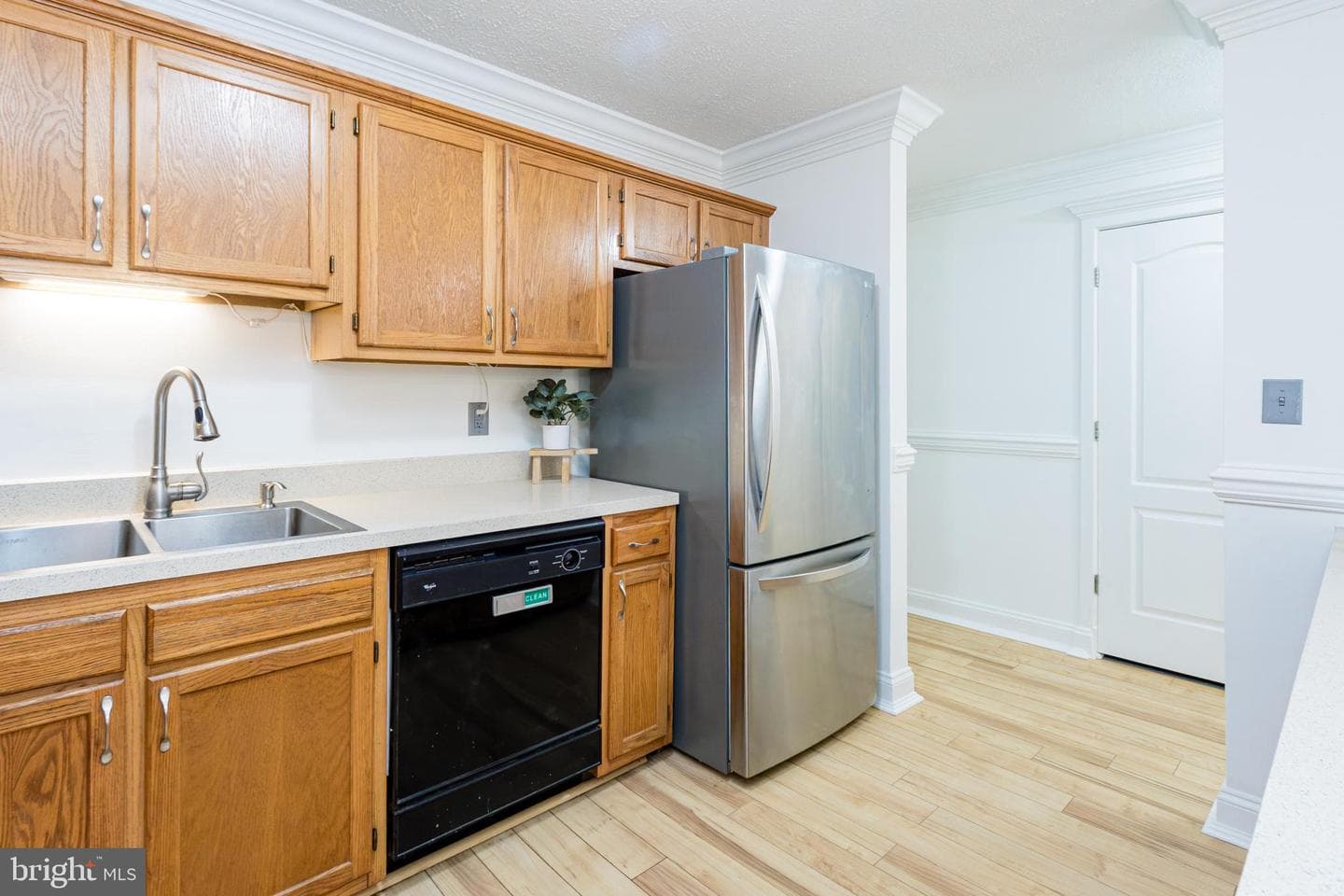 48247 Picketts Harbor Court photo 14