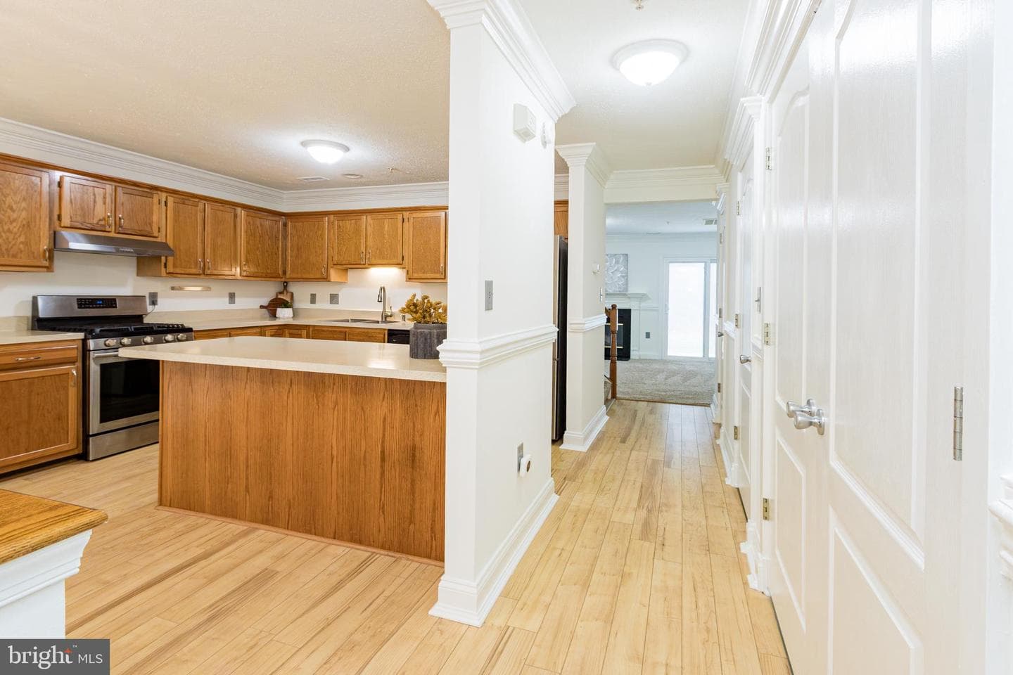 48247 Picketts Harbor Court photo 16